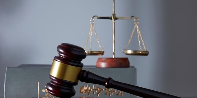 Hvad er forskellen på byret, landsret og højesteret?